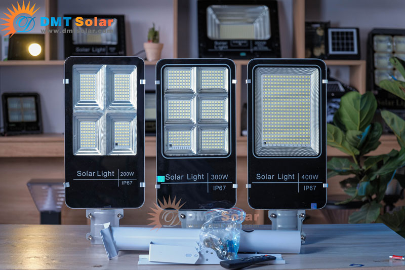 Đèn Bàn Chải Năng Lượng Mặt Trời 200w Đèn Bàn Chải Năng Lượng Mặt Trời 200w