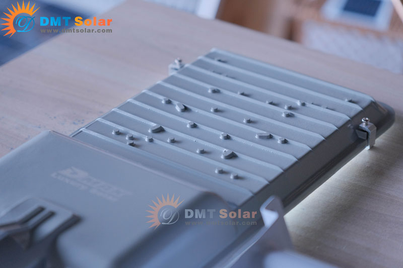 Đèn Bàn Chải Năng Lượng Mặt Trời 200w Đèn Bàn Chải Năng Lượng Mặt Trời 200w